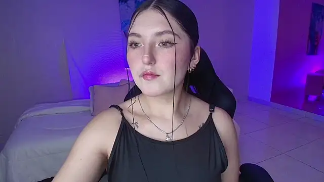 Snapshot of Celestee69 chatting on 10-16-25, 07:55 Celestee69 online show from 10-16-25, 07:55