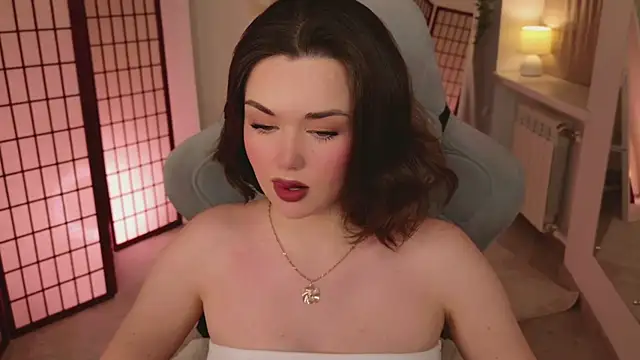 AvaFlower online show from 02-16-26, 01:54