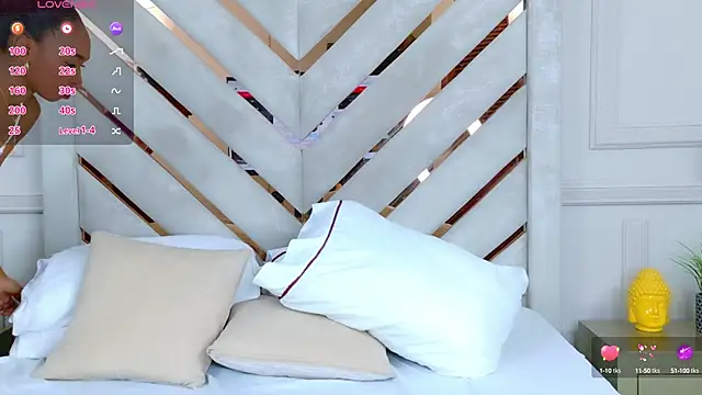 Agatha-Adams online show from 09-26-25, 02:02