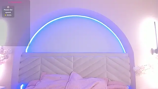 Bella Williiams online show from 06-26-26, 12:11