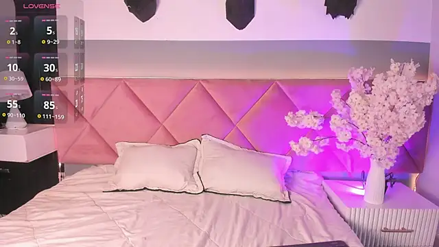 Bella Williiams online show from 11-08-25, 12:31