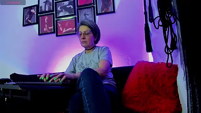 MistressNyx cg online show from 09-26-25, 02:13