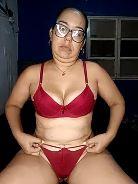 Snapshot of MilfTentasion chatting on 09-26-25, 02:02 MilfTentasion online show from 09-26-25, 02:02