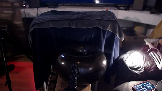 Snapshot of drieghe chatting on 06-26-26, 06:19 drieghe online show from 06-26-26, 06:19