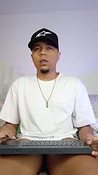 Snapshot of asmodeo_33 chatting on 02-26-26, 05:29 asmodeo 33 online show from 02-26-26, 05:29