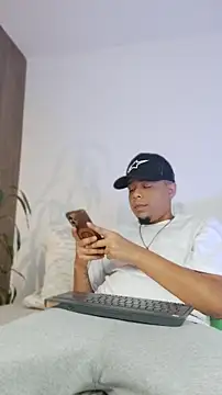 Snapshot of asmodeo_33 chatting on 03-04-26, 05:04 asmodeo 33 online show from 03-04-26, 05:04