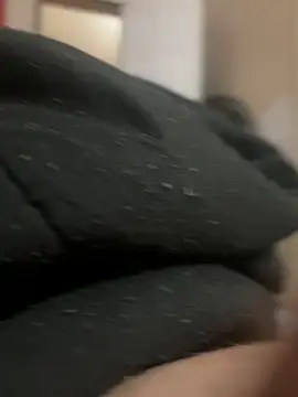 Snapshot of daddyLeeandprincessmarie chatting on 12-01-25, 03:18 daddyLeeandprincessmarie online show from 12-01-25, 03:18