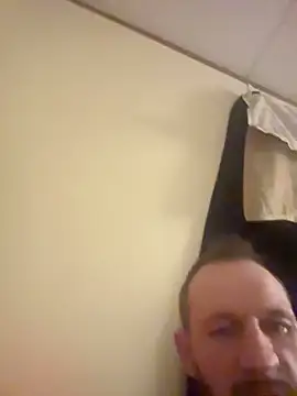 Snapshot of daddyLeeandprincessmarie chatting on 11-04-25, 11:03 daddyLeeandprincessmarie online show from 11-04-25, 11:03