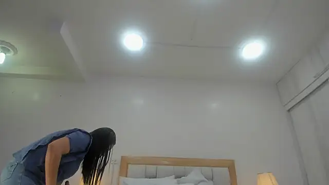 megan rous  online show from 02-25-26, 03:07