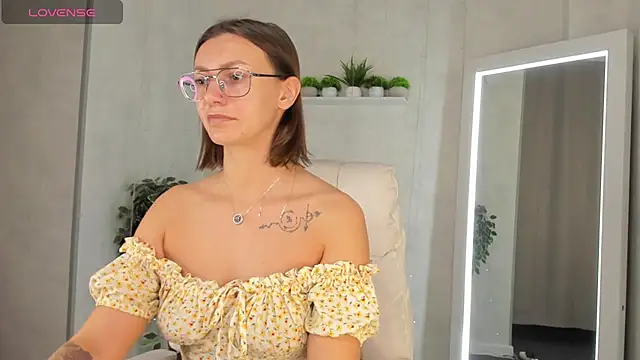Elina Gravess online show from 09-08-25, 11:59