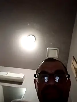 Snapshot of Crossedsissy chatting on 03-10-26, 08:57 Crossedsissy online show from 03-10-26, 08:57