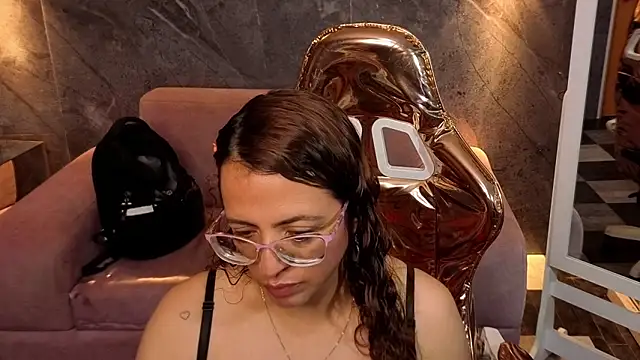  Evoni b online show from 11-07-25, 07:51