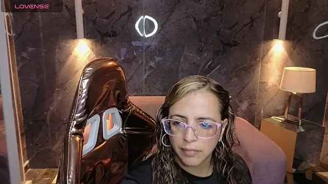  Evoni b online show from 01-06-26, 12:53