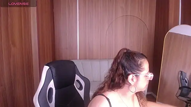  Evoni b online show from 11-09-25, 12:42