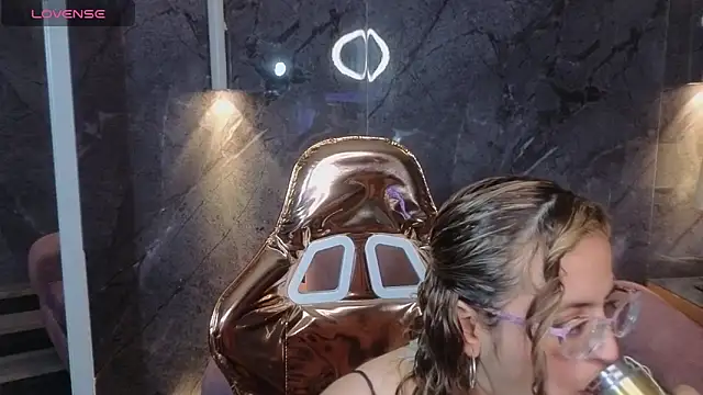  Evoni b online show from 01-10-26, 12:44