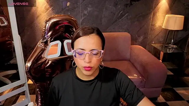  Evoni b online show from 11-12-25, 07:51