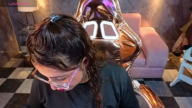  Evoni b online show from 10-26-25, 07:47