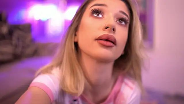 OdetteMason online show from 09-25-25, 05:02