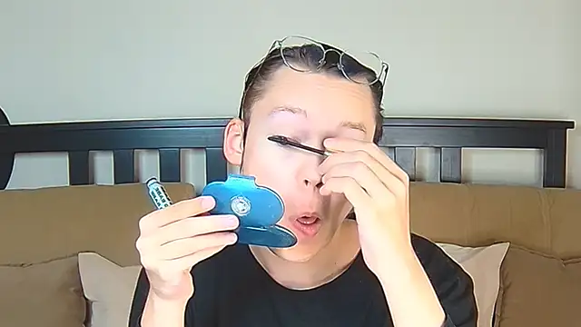 Derek Carter online show from 11-17-25, 11:25