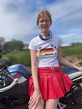 Bikergirl 97 online show from 06-17-26, 01:32