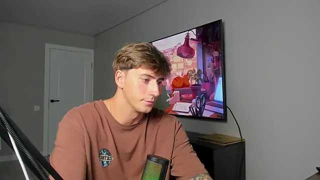 DaniHort online show from 12-20-25, 11:02