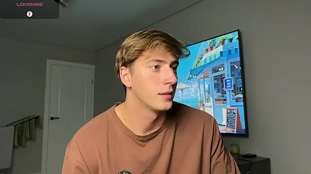 DaniHort online show from 10-28-25, 07:51