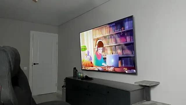 Snapshot of DaniHort chatting on 05-15-26, 10:35 DaniHort online show from 05-15-26, 10:35