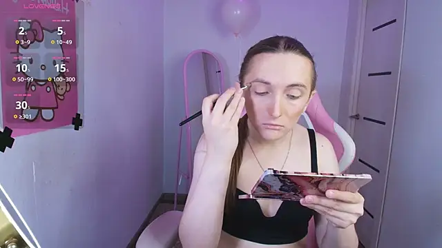 Snapshot of Vi_Luxy chatting on 02-28-26, 01:49 Vi Luxy online show from 02-28-26, 01:49