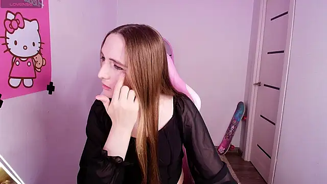 Snapshot of Vi_Luxy chatting on 12-05-25, 02:00 Vi Luxy online show from 12-05-25, 02:00