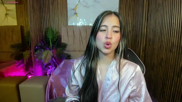 juanita tay online show from 04-15-26, 11:49