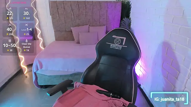 juanita tay online show from 11-26-25, 11:43