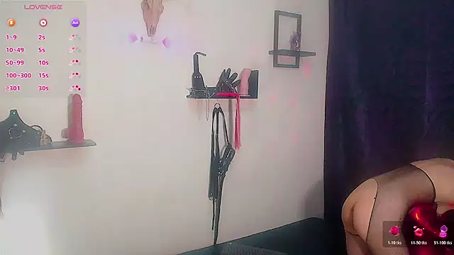 Snapshot of DakariaHills_ chatting on 06-15-26, 03:07 DakariaHills online show from 06-15-26, 03:07