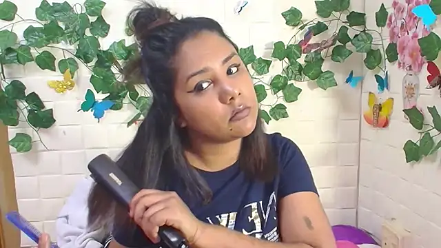 Snapshot of IndiaSexyStripper4u chatting on 09-08-25, 04:50 IndiaSexyStripper4u online show from 09-08-25, 04:50