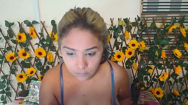 Snapshot of IndiaSexyStripper4u chatting on 07-21-26, 06:20 IndiaSexyStripper4u online show from 07-21-26, 06:20
