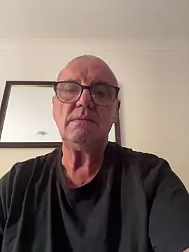 mke1874 online show from 10-15-25, 09:39