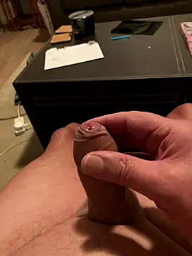 mke1874 online show from 11-18-25, 04:54