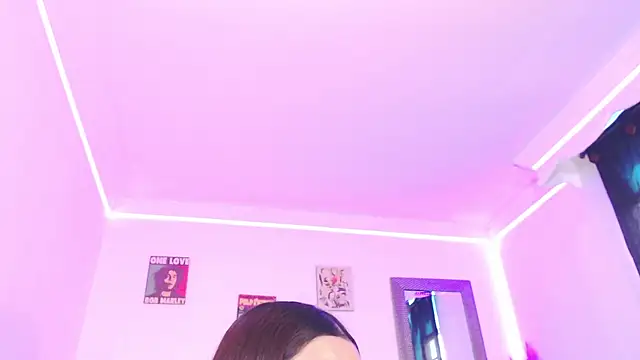 Anna belly online show from 10-30-25, 02:36