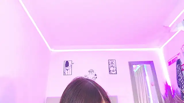 Snapshot of Anna_belly chatting on 06-10-26, 01:23 Anna belly online show from 06-10-26, 01:23