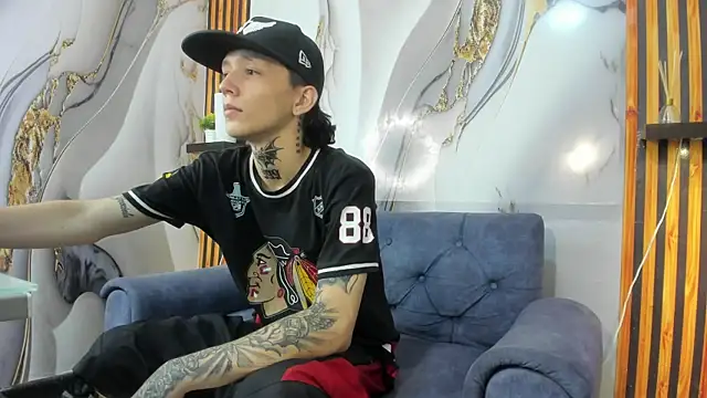 Snapshot of StraightBoy_Nick chatting on 09-09-25, 05:28 StraightBoy Nick online show from 09-09-25, 05:28