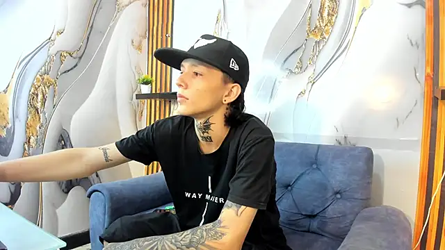 Snapshot of StraightBoy_Nick chatting on 10-12-25, 05:09 StraightBoy Nick online show from 10-12-25, 05:09