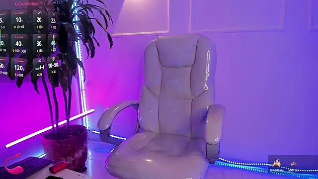 Jordan 24  online show from 11-14-25, 04:49