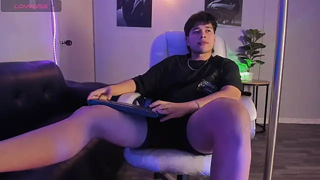 Jordan 24  online show from 04-17-26, 06:05