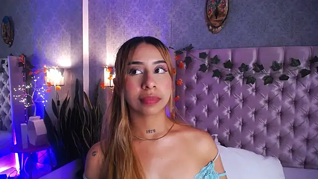 Snapshot of laila_stilwiills chatting on 11-11-25, 12:38 laila stilwiills online show from 11-11-25, 12:38