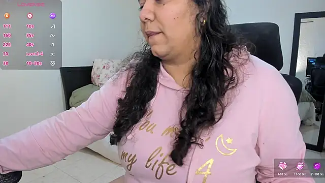 MariamCastiblanco online show from 06-13-26, 10:29