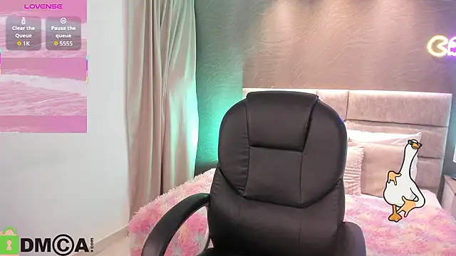 Arinextdoor online show from 02-22-26, 03:53