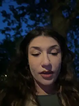 ScarletBloom  online show from 04-19-26, 05:36