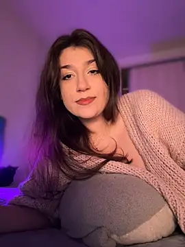 ScarletBloom  online show from 11-30-25, 09:04