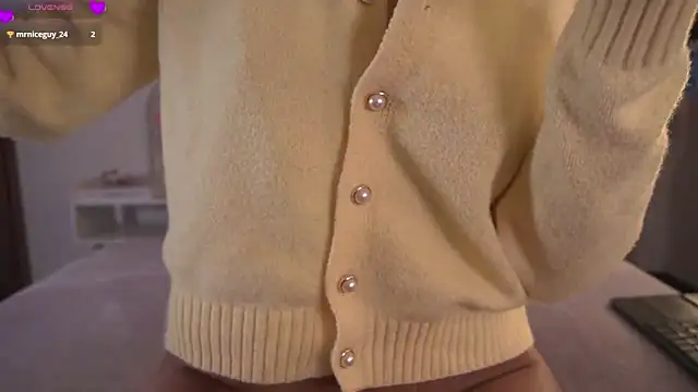 violeth     online show from 03-18-26, 02:19