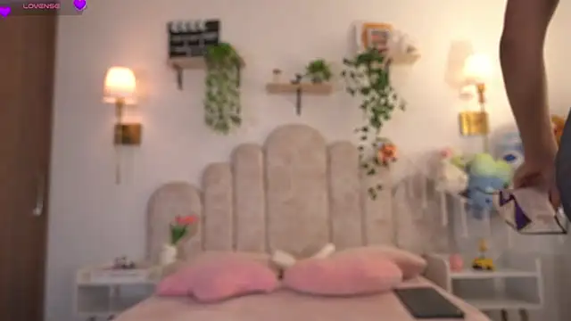 violeth     online show from 03-30-26, 01:12