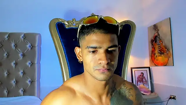 Snapshot of antonio__444 chatting on 04-29-26, 06:58 antonio 444 online show from 04-29-26, 06:58